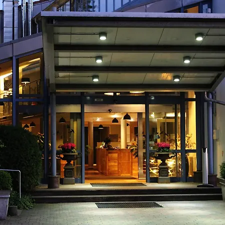 Arthotel Herrsching 3* הרשינג אם אמרזי